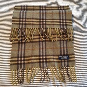 Authentic Burberry 100% wool scarf